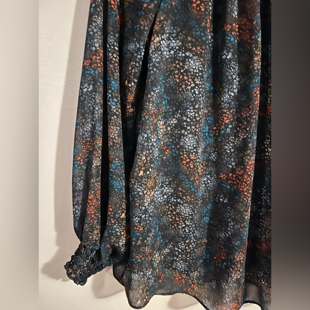 Women's Black Printed Long-Sleeve Blouse - Picture 4 of 6